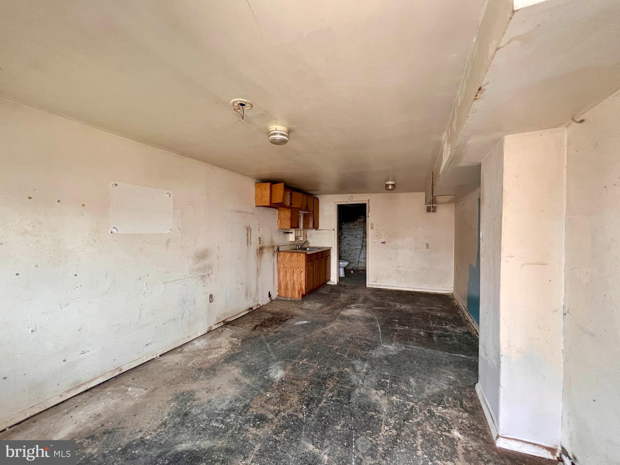 3731 Falls Road Baltimore, MD 21211 - Photo 7 of 15 Gallery Image 7