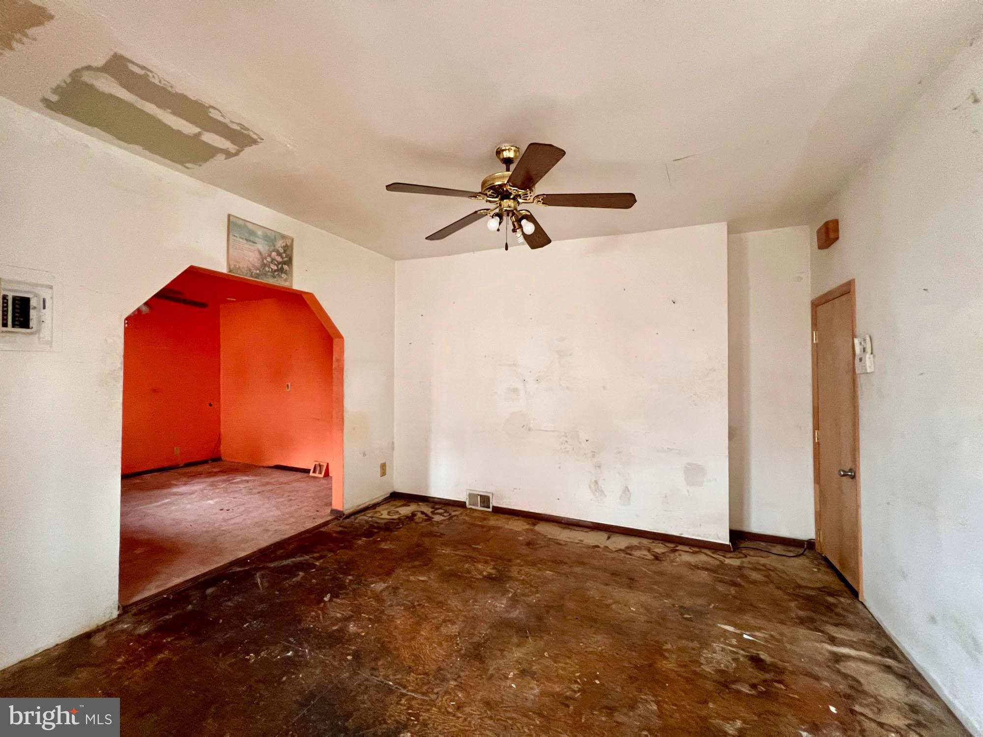 3731 Falls Road Baltimore, MD 21211 - Photo 9 of 15 Gallery Image 9