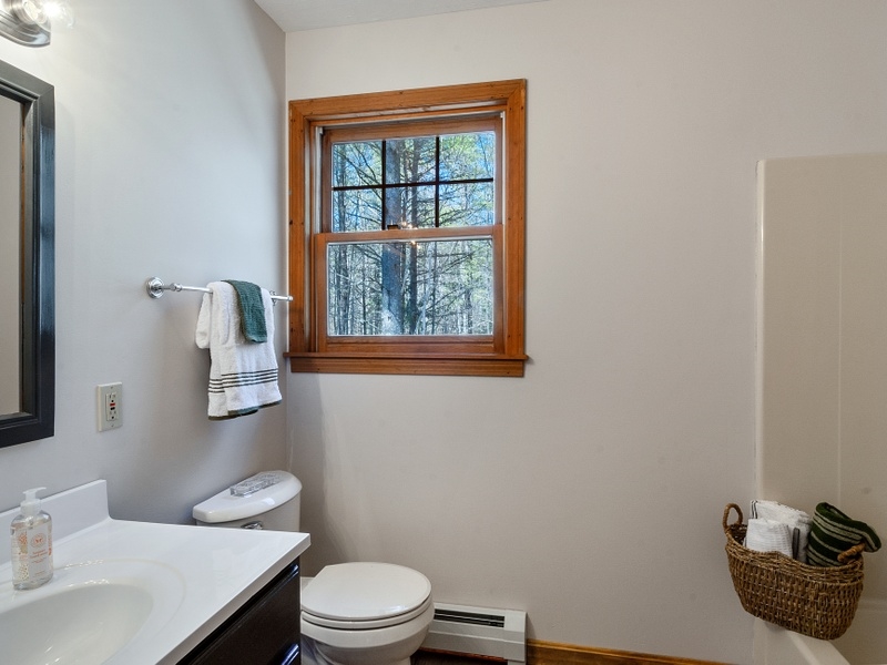 45 North Curtisville Road Concord, NH 03301 - Photo 14 of 22 Gallery Image 14