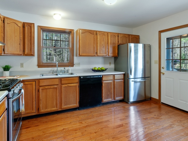 45 North Curtisville Road Concord, NH 03301 - Photo 4 of 22 Gallery Image 4
