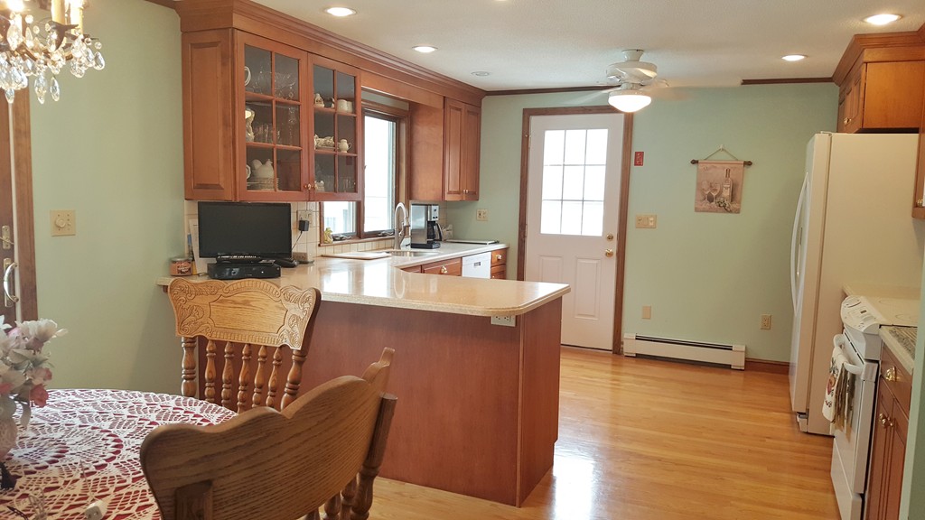 1 Appleton Street Danvers, MA 01923 - Photo 5 of 30 Gallery Image 5