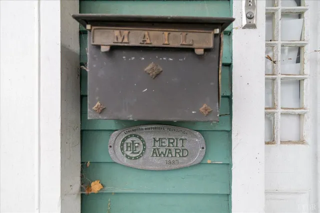 a view of backyard and house