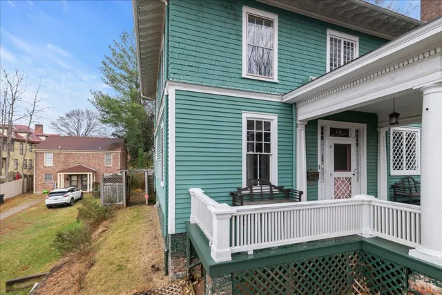 $295,000 | 114 Harrison Street, Lynchburg, VA 24504