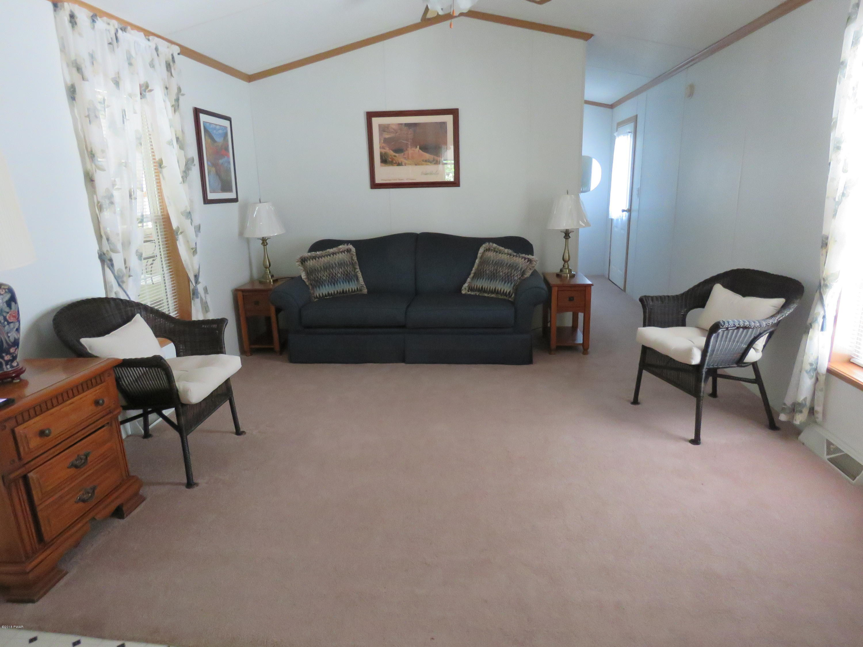 212-4 Upper Park Road Tafton, PA 18464 - Photo 5 of 19