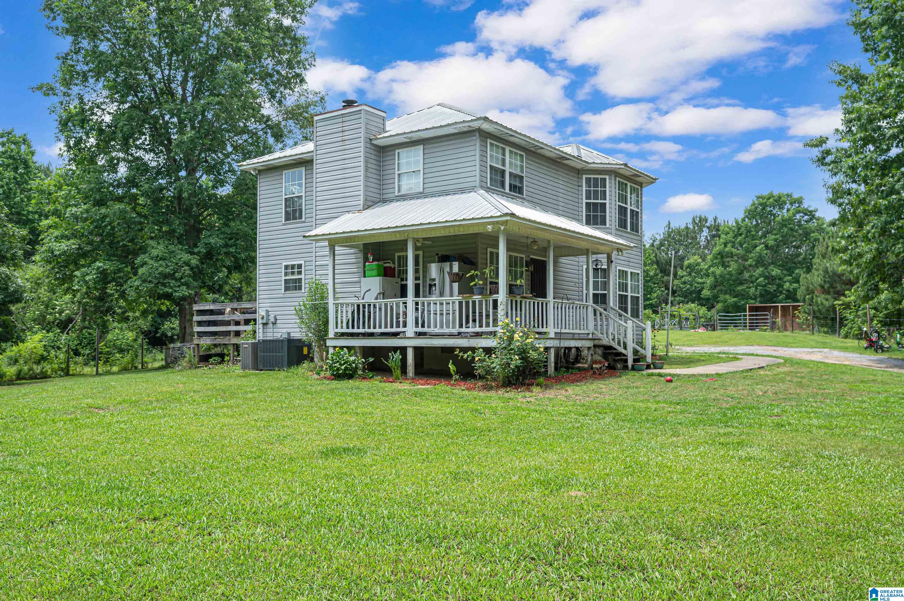 381 Hunters Crossing Road Odenville, AL 35120 - Photo 2 of 48
