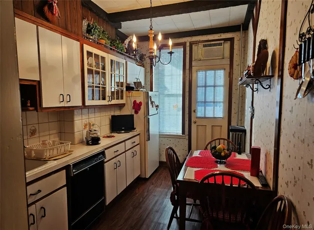 $1,200,000 | 72-34 61st Street | Glendale