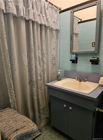 $1,200,000 | 72-34 61st Street | Glendale