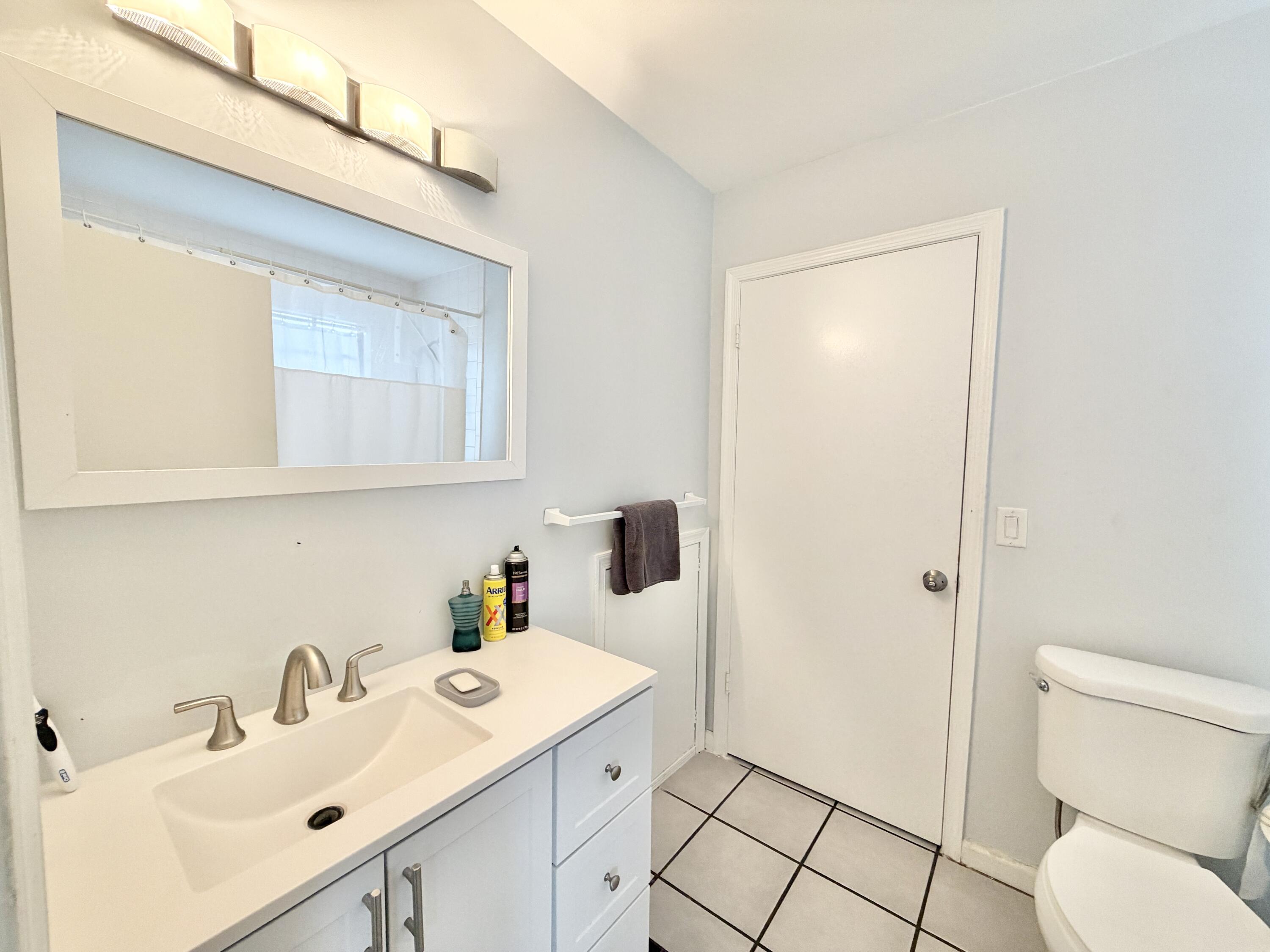 6048 Garrett Street Jupiter, FL 33458 - Photo 33 of 39 IMG_2654