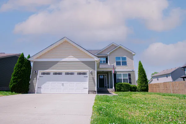 $1,800 | 3626 Fox Tail Drive, Clarksville, TN 37040