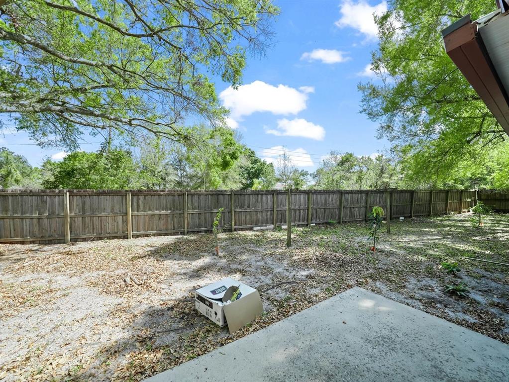 4601 Granada Boulevard Sebring, FL 33872 - Photo 17 of 19 a backyard of a house