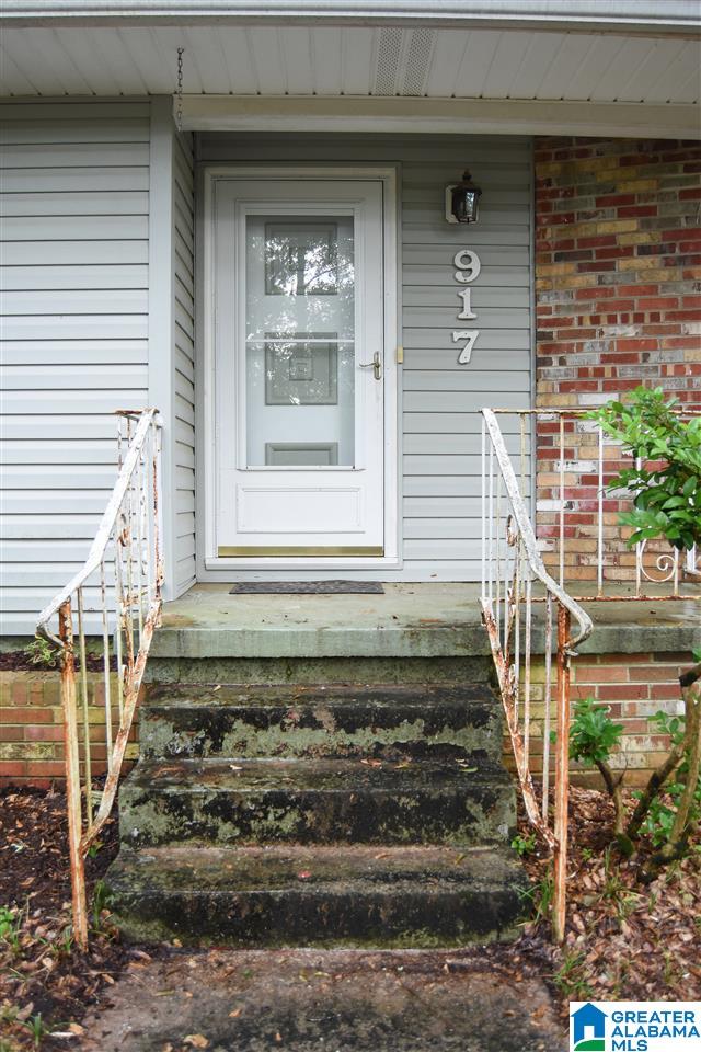 917 Jacksonville Street Weaver, AL 36277 - Photo 7 of 44