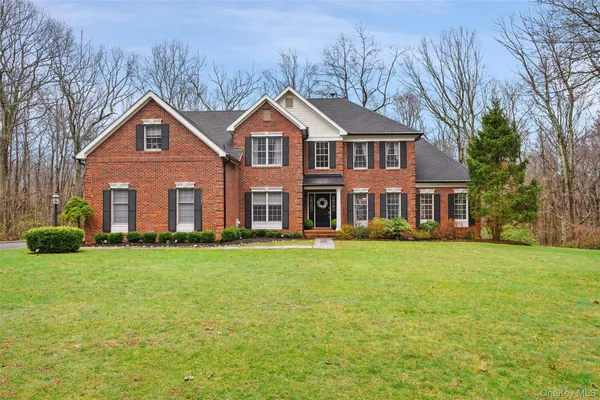 $1,375,000 | 31 Split Rock Road, Pound Ridge, NY 10576