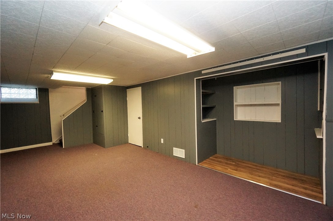 4063 Linnell Road Cleveland, OH 44121 - Photo 27 of 35