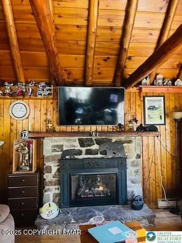 $349,000 | 49 Wood Street, Lake Harmony, PA 18624