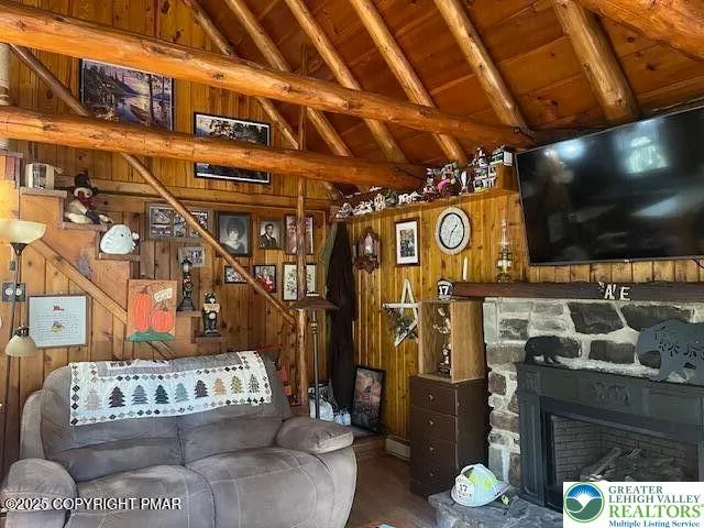 $349,000 | 49 Wood Street, Lake Harmony, PA 18624