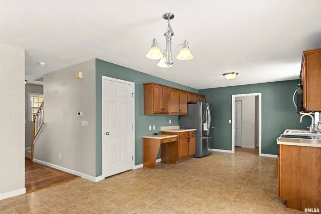 $319,900 | 1941 Colt Drive, Washington, IL 61571