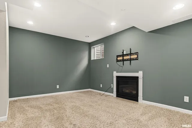 $319,900 | 1941 Colt Drive, Washington, IL 61571