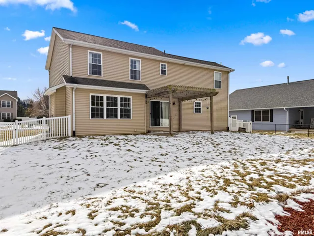 $319,900 | 1941 Colt Drive, Washington, IL 61571
