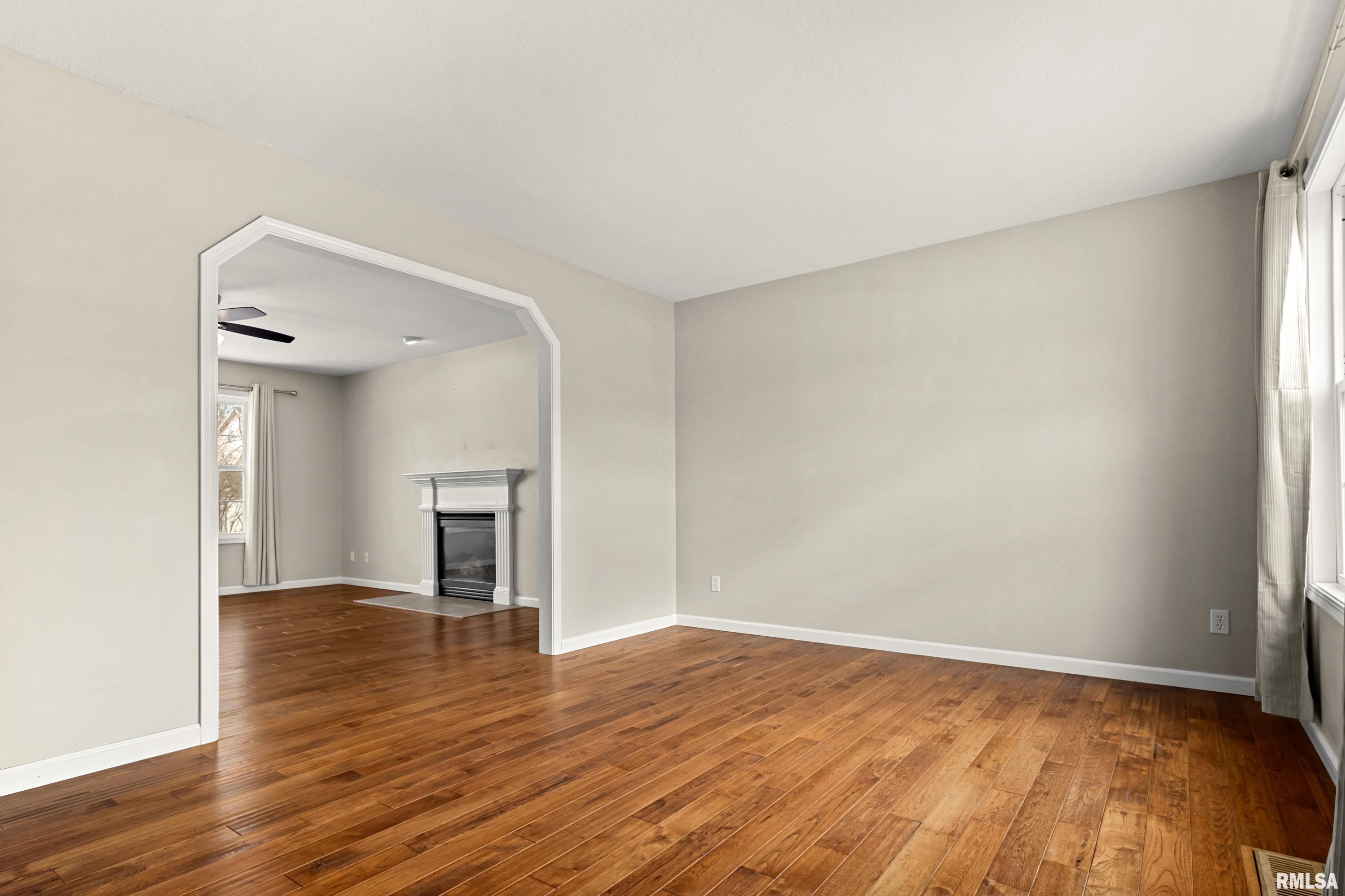 1941 Colt Drive Washington, IL 61571 - Photo 4 of 41