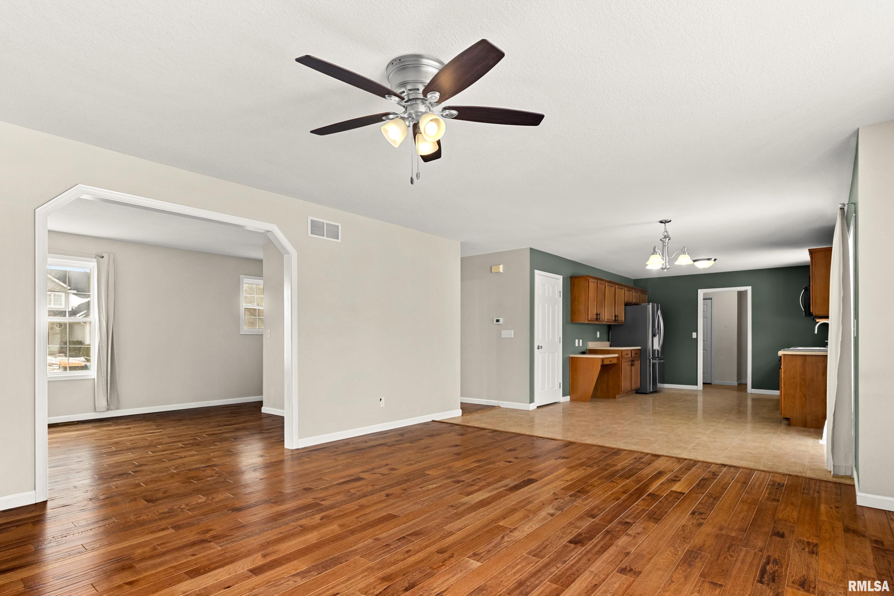 1941 Colt Drive Washington, IL 61571 - Photo 10 of 41