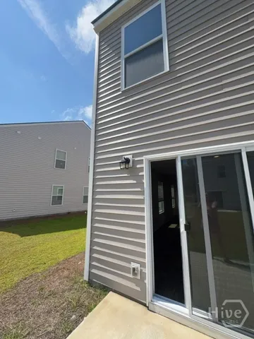 $2,500 | 412 Coconut Drive, Bloomingdale, GA 31302