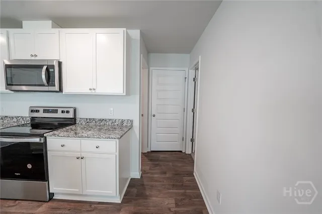 $2,500 | 412 Coconut Drive, Bloomingdale, GA 31302