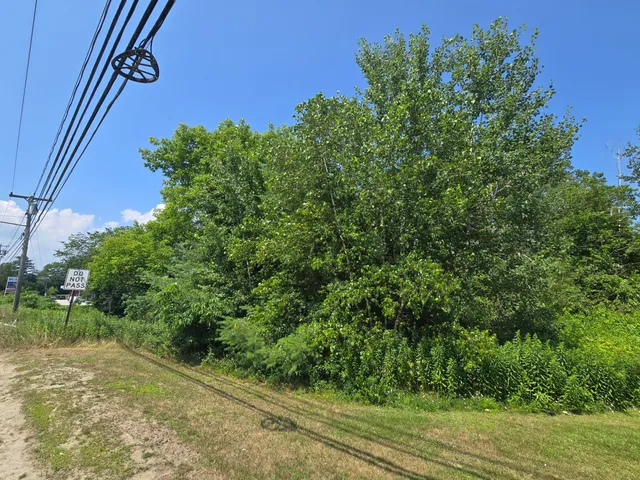 $65,000 | 1944 South Lisbon Road, Lewiston, ME 04240