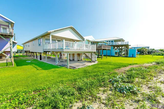 $539,000 | 2828 Highway 1, Grand Isle, LA 70358