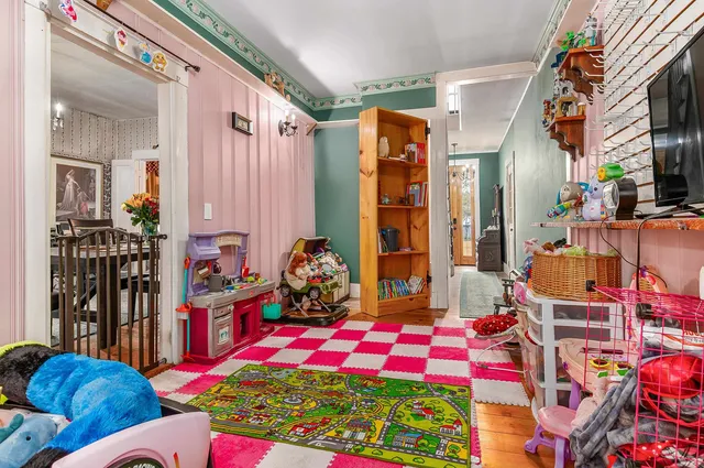 $325,000 | 84 School Street, Wakefield, NH 03872