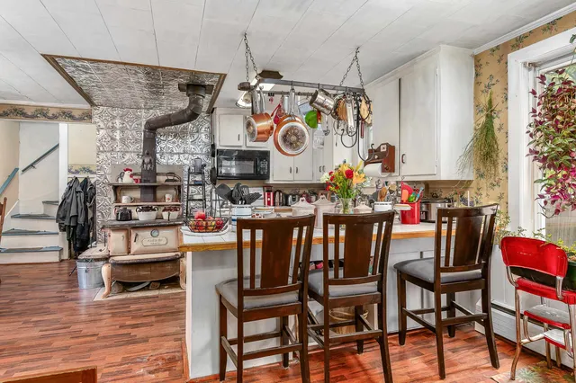 $325,000 | 84 School Street, Wakefield, NH 03872