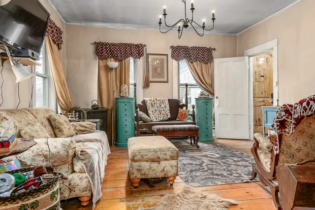 $325,000 | 84 School Street, Wakefield, NH 03872