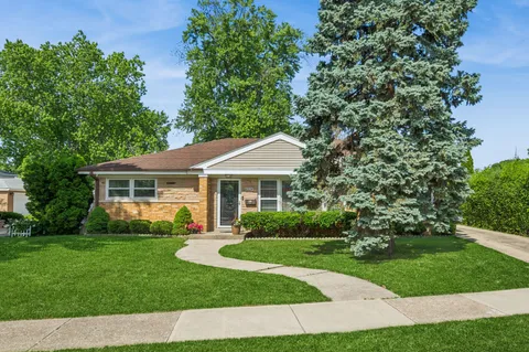 $599,000 | 8834 Shermer Road, Morton Grove, IL 60053