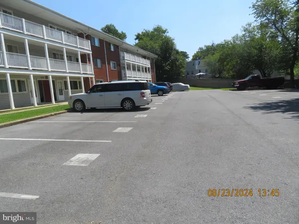 a car parked in front of a building