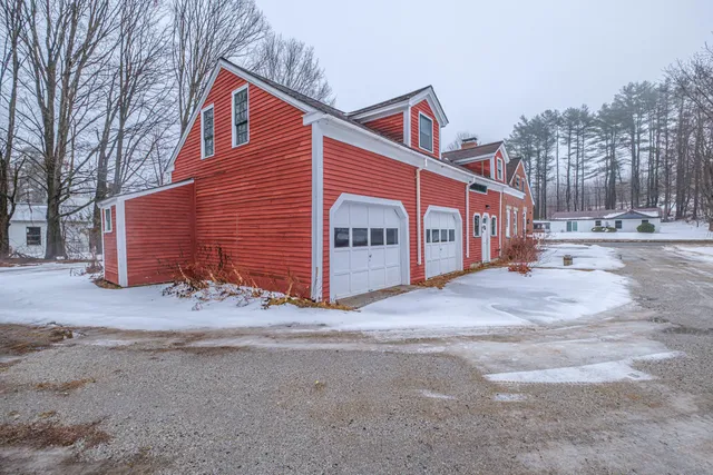 $495,800 | 51 Oxford Street, Paris, ME 04281