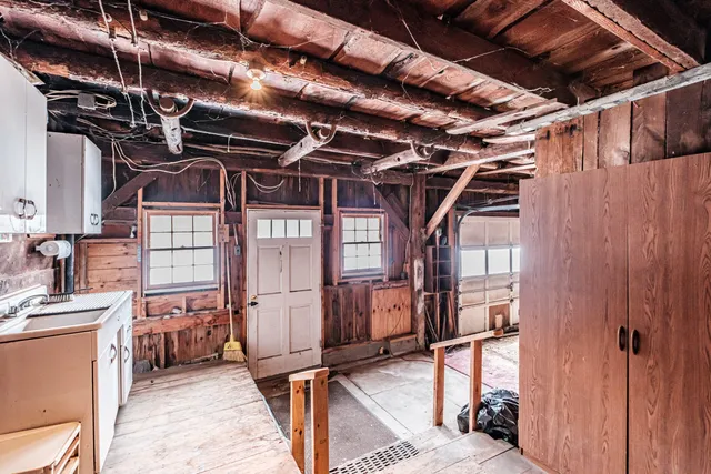 $495,800 | 51 Oxford Street, Paris, ME 04281