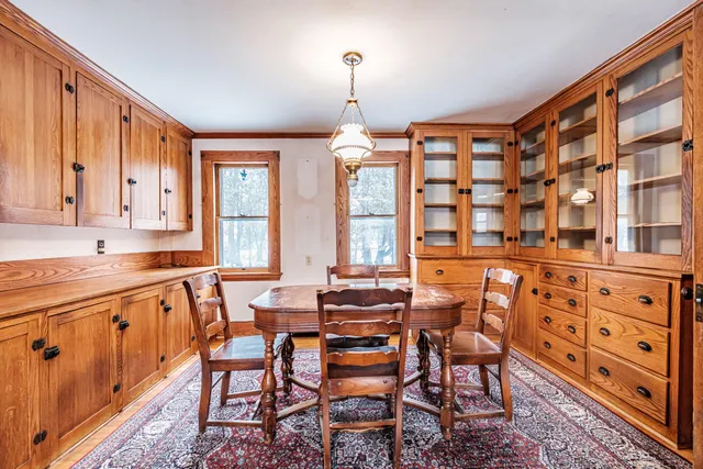 $495,800 | 51 Oxford Street, Paris, ME 04281