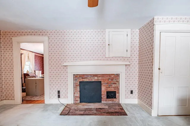 $495,800 | 51 Oxford Street, Paris, ME 04281