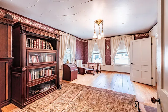 $495,800 | 51 Oxford Street, Paris, ME 04281