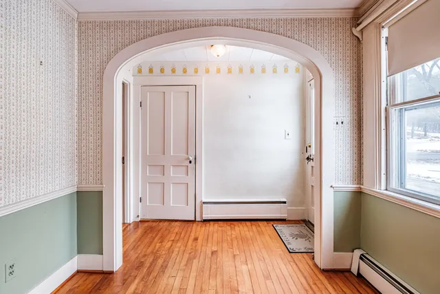 $495,800 | 51 Oxford Street, Paris, ME 04281