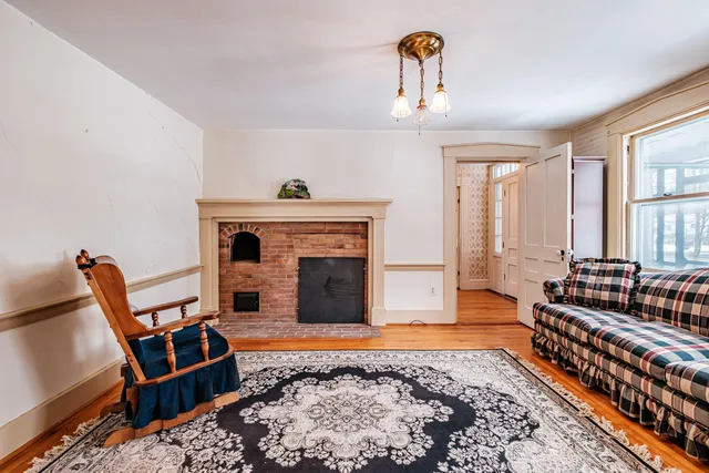 $495,800 | 51 Oxford Street, Paris, ME 04281