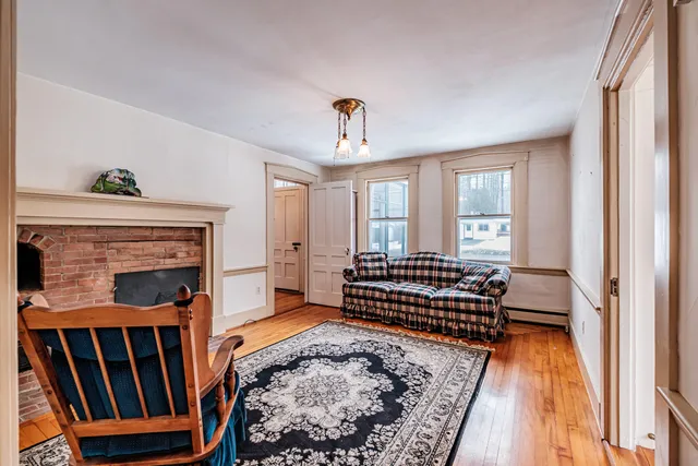 $495,800 | 51 Oxford Street, Paris, ME 04281