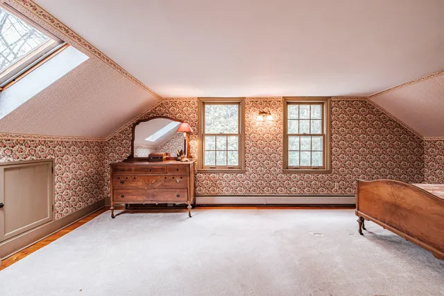 $495,800 | 51 Oxford Street, Paris, ME 04281