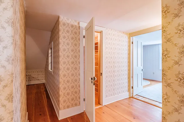 $495,800 | 51 Oxford Street, Paris, ME 04281