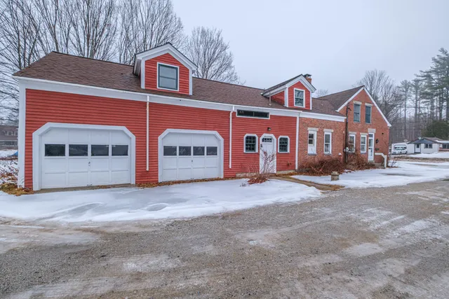 $495,800 | 51 Oxford Street, Paris, ME 04281
