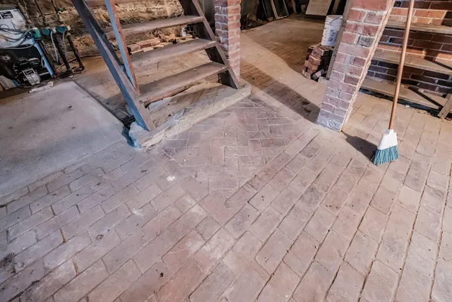 $495,800 | 51 Oxford Street, Paris, ME 04281