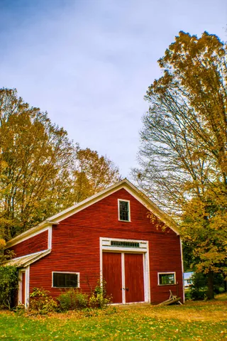 $495,800 | 51 Oxford Street, Paris, ME 04281