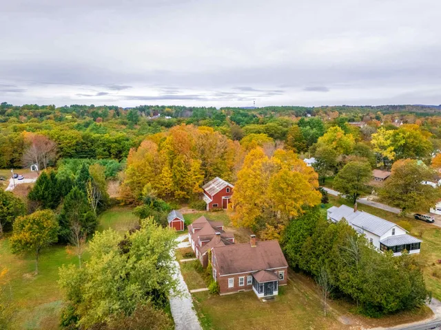 $495,800 | 51 Oxford Street, Paris, ME 04281