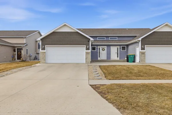 $288,000 | 1332 4th Street Northwest, West Fargo, ND 58078