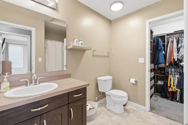 $288,000 | 1332 4th Street Northwest, West Fargo, ND 58078