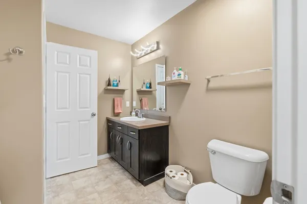 $288,000 | 1332 4th Street Northwest, West Fargo, ND 58078